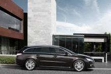 帅气的东风标致508汽车