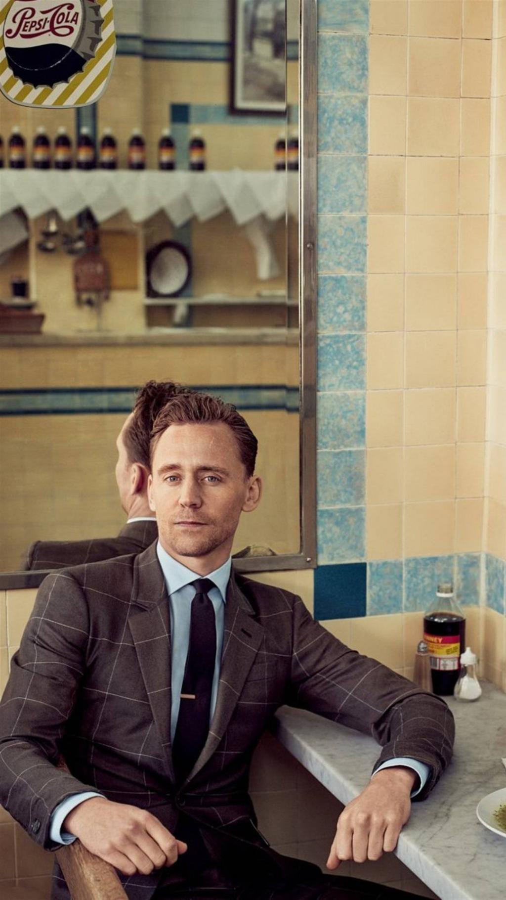 优雅绅士汤姆希德勒斯顿