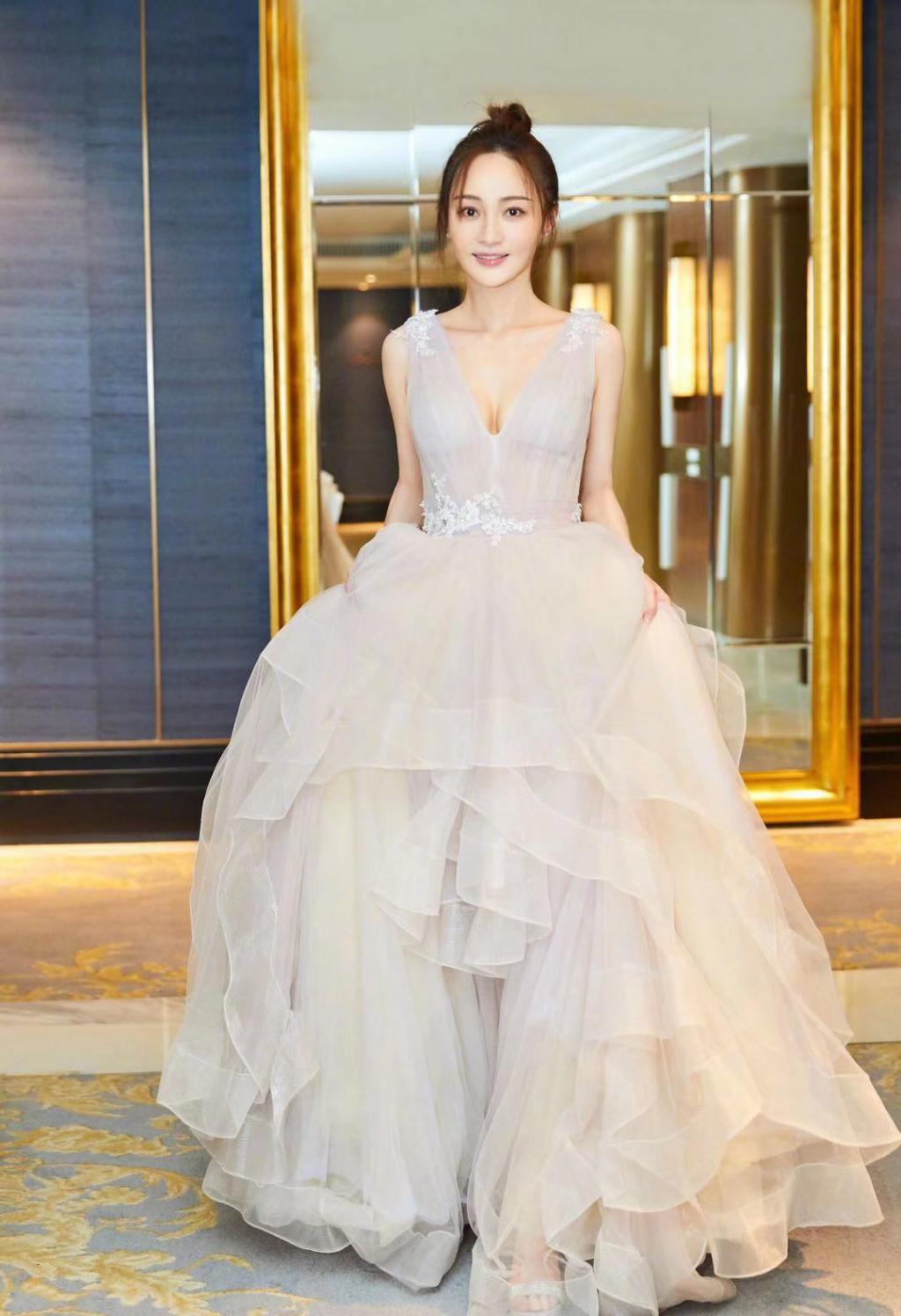 性感女神姚笛时尚写真