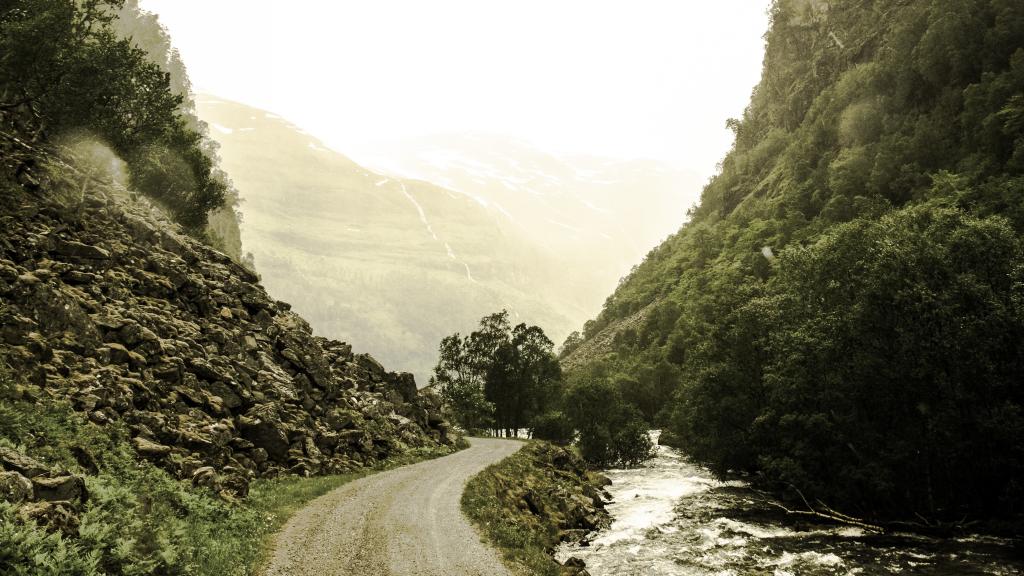 繁华尽处，寻一处无人山谷