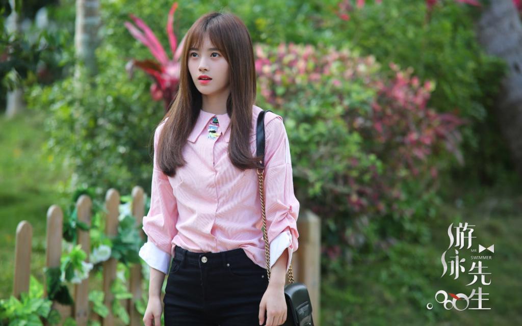 《游泳先生》鞠婧祎剧照