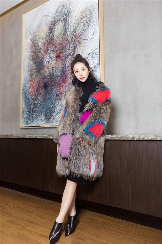 性感女神柳岩秋冬写真