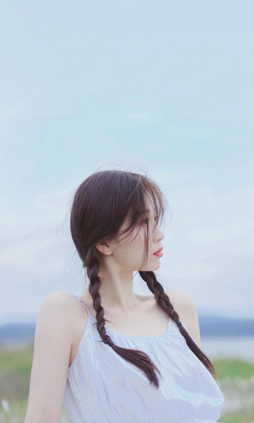 甜美元气少女虞书欣清纯户外迷人写真