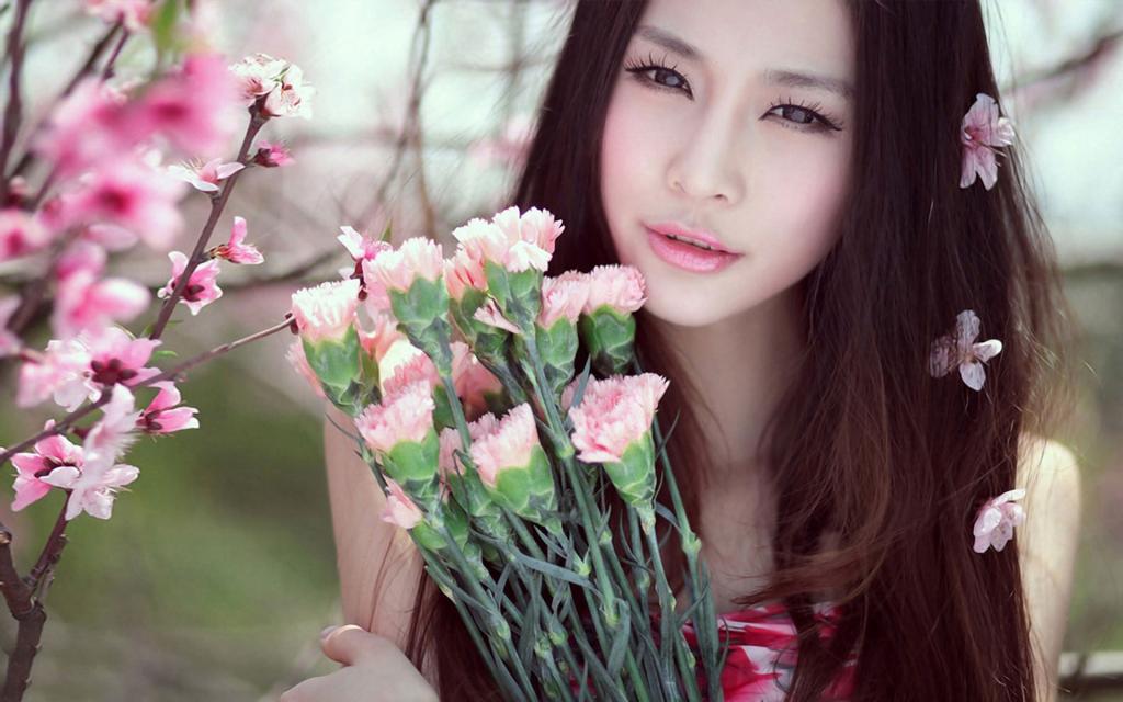 娇美似花的女孩