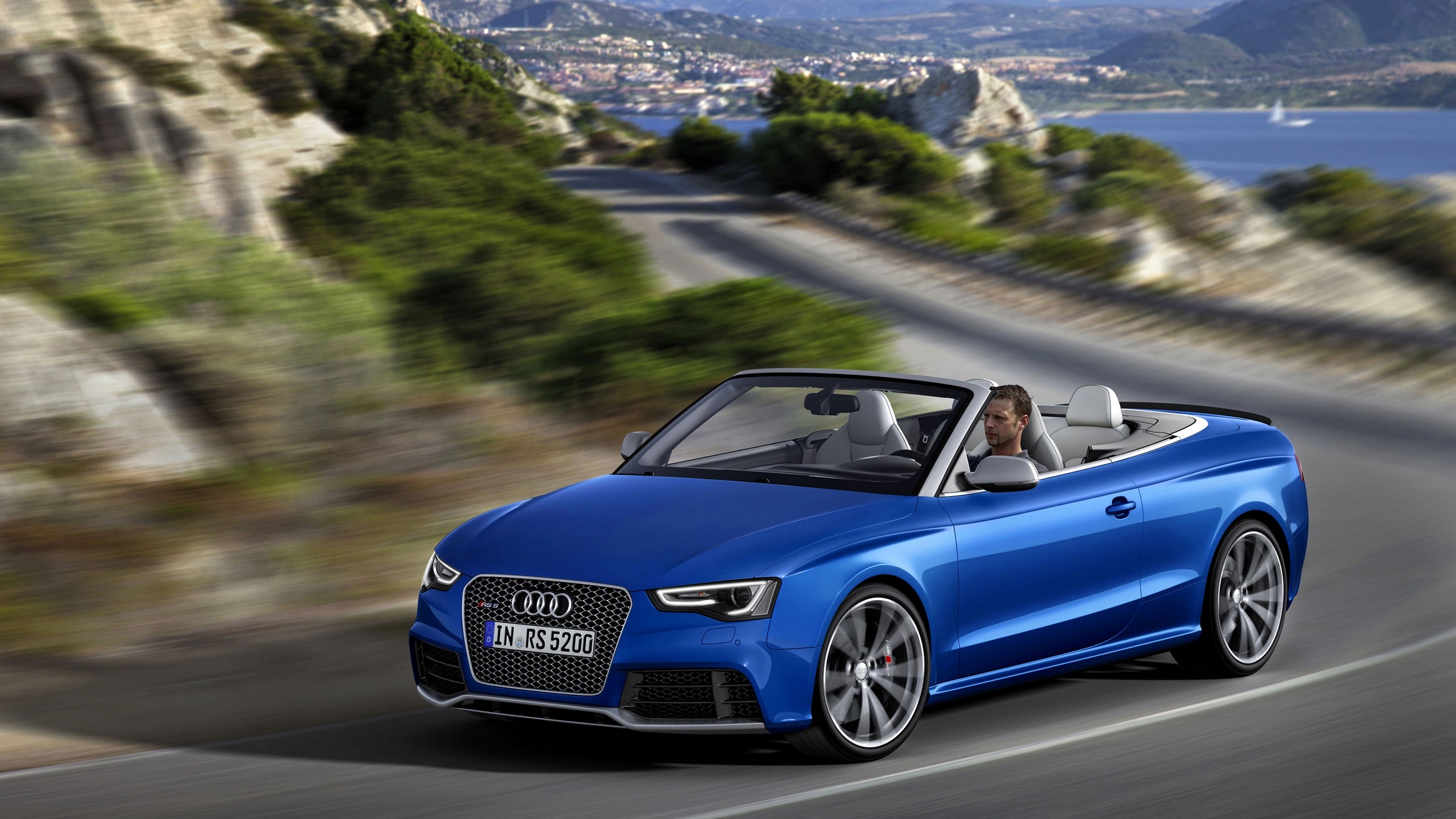 奥迪RS5敞篷跑车