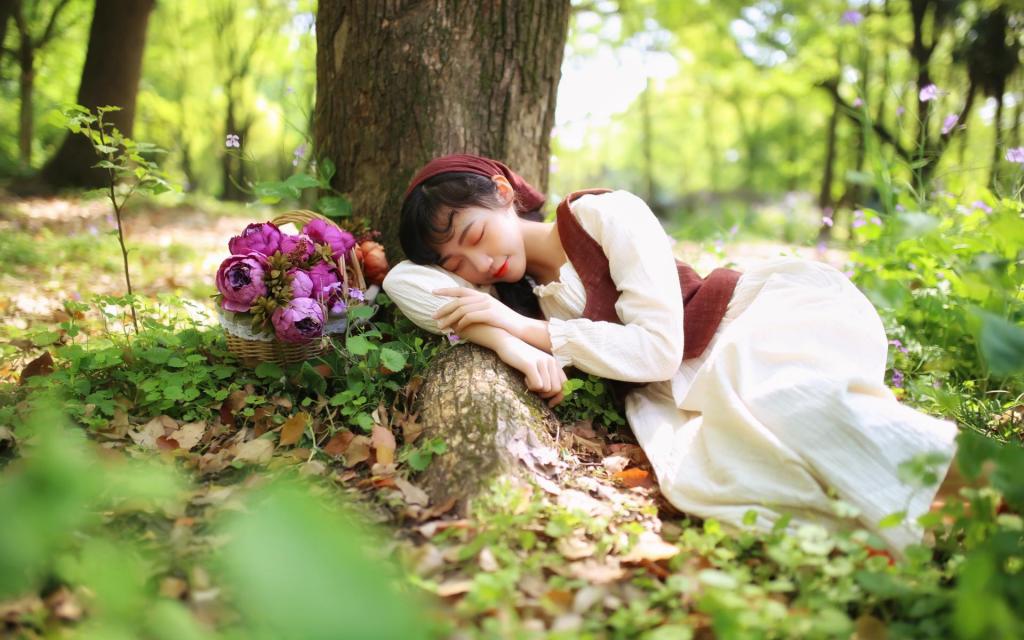 清纯美丽的林间精灵