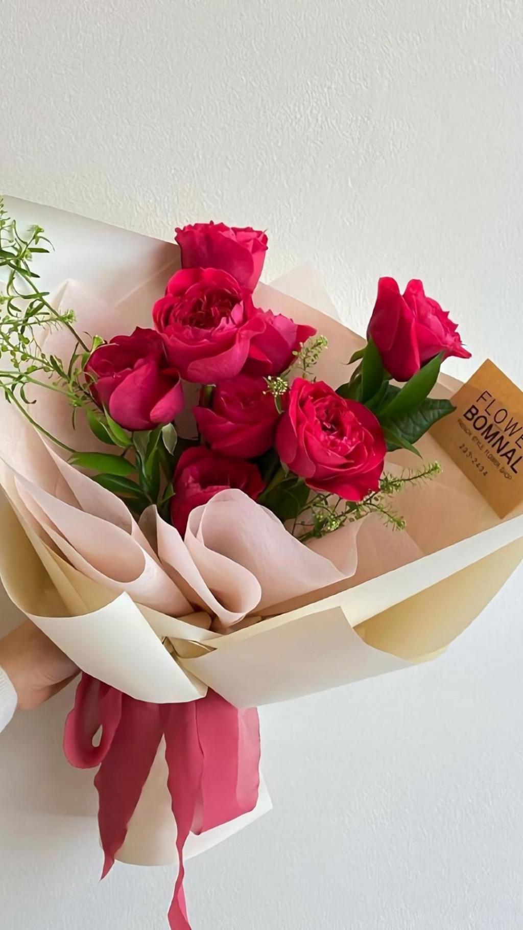 鲜艳迷人的花朵