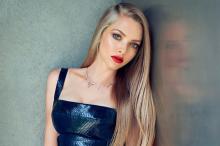 美女明星阿曼达·塞弗里德