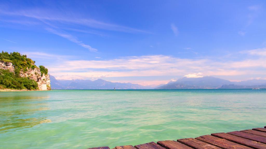 加尔达湖是意大利一个璀璨的明珠