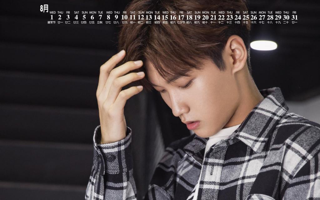 2018年8月邢昭休闲装帅气写真