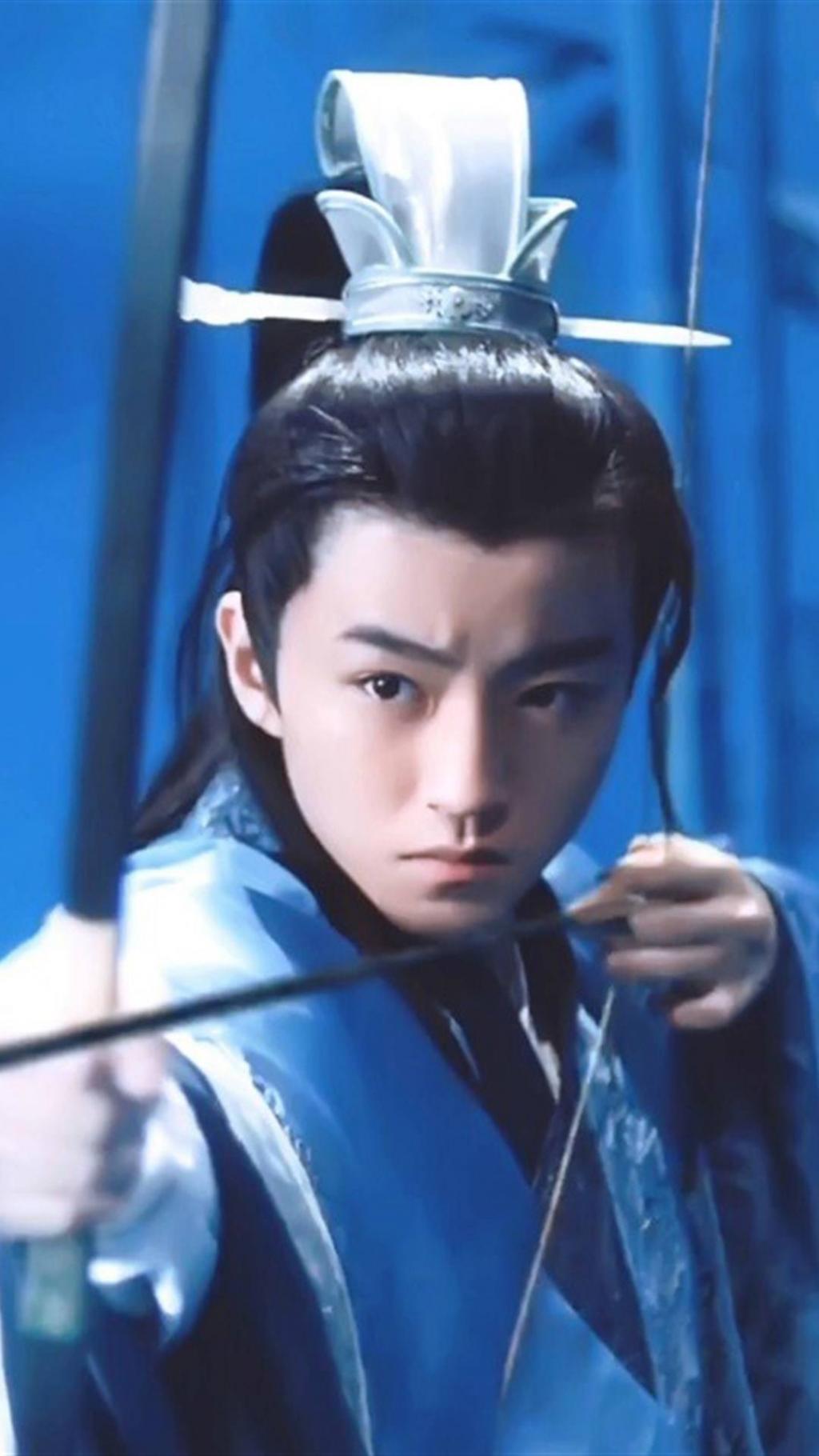 高能少年团王俊凯古装照