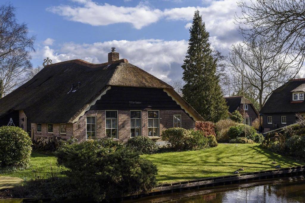 荷兰羊角村迷人小镇风情写真