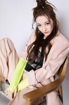 迪丽热巴时髦写真-2