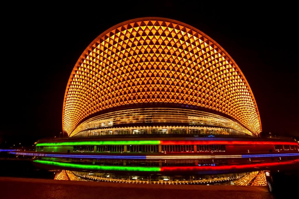 成都凤凰山露天音乐广场美景