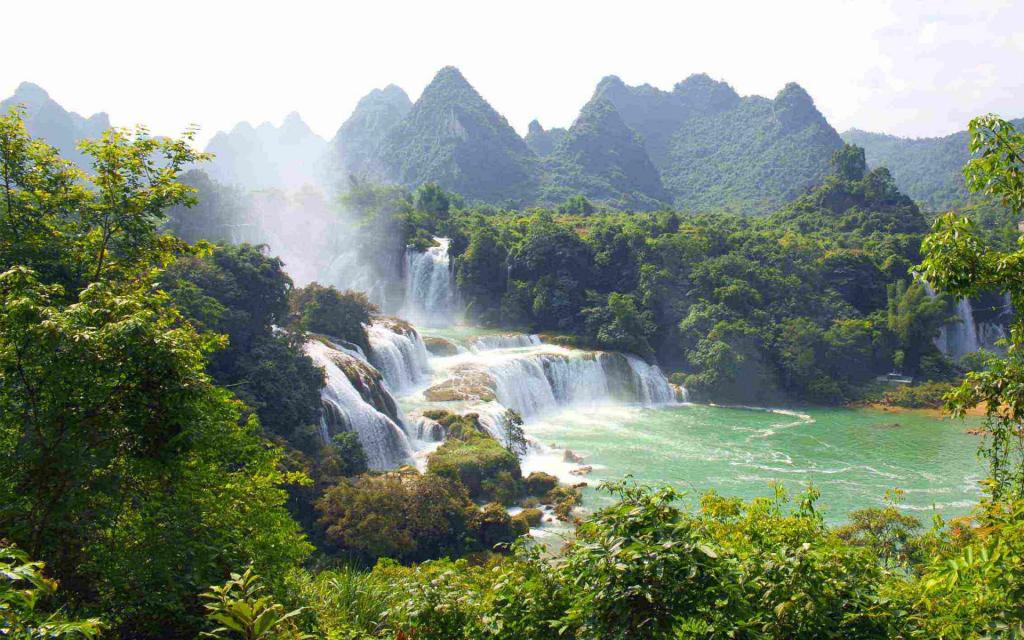 震撼的伊瓜苏大瀑布