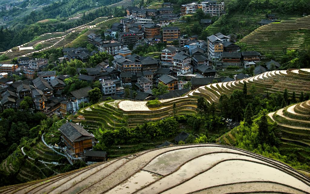 游桂林龙脊梯田，看大美庄寨