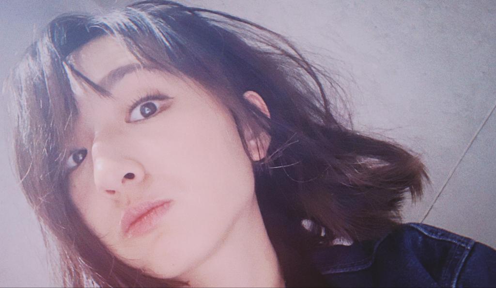 “小桂纶镁”柯佳嬿自拍九宫格