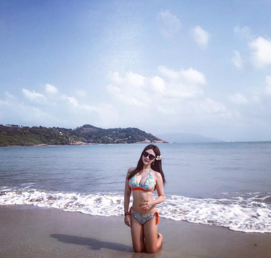 性感的刺蜜佛系球迷小姐姐