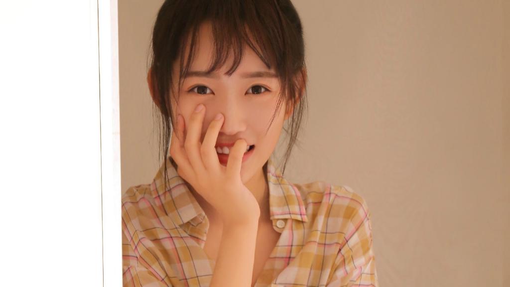高颜值小萝莉美女