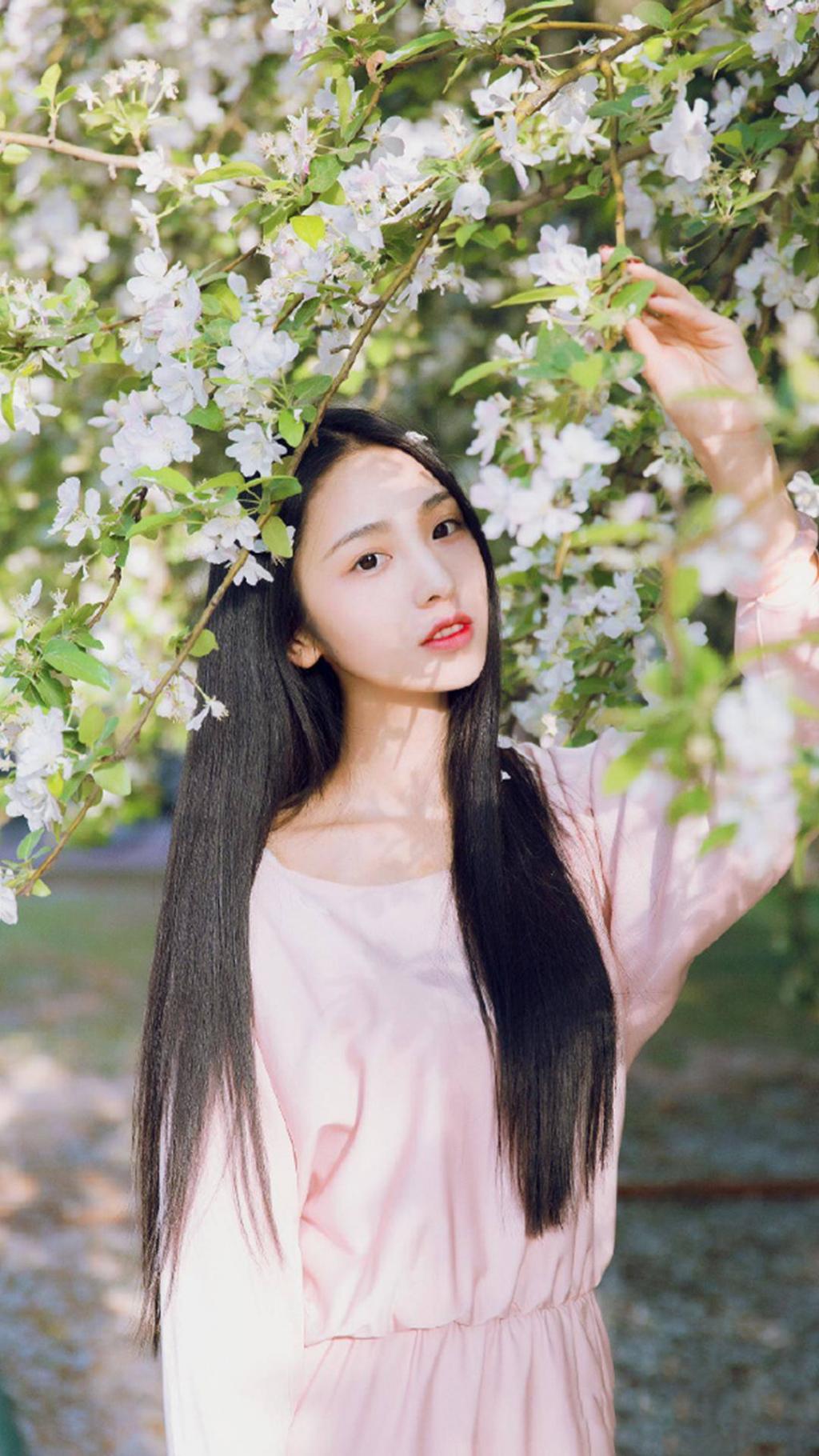 清纯长发美女春日写真