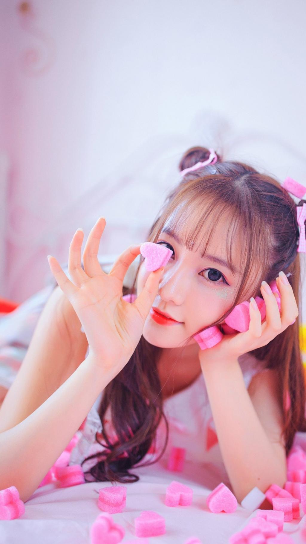 性感游戏美女粉嫩写真