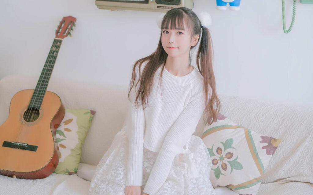 双马尾可爱美少女私房写真