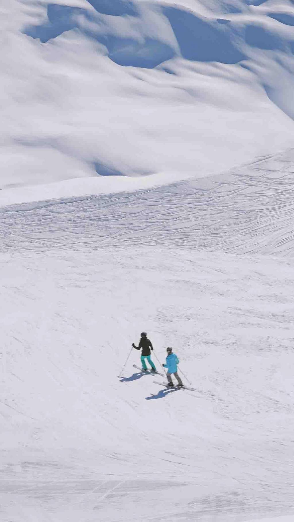 阿尔卑斯山脉浪漫雪景迷人风光