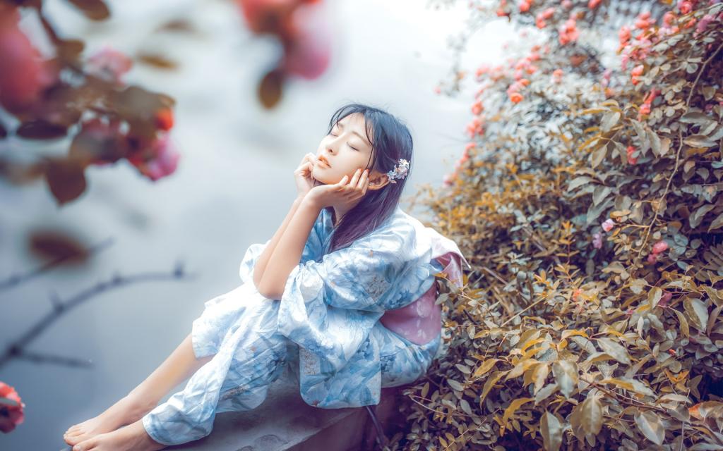 花丛花季和服美女