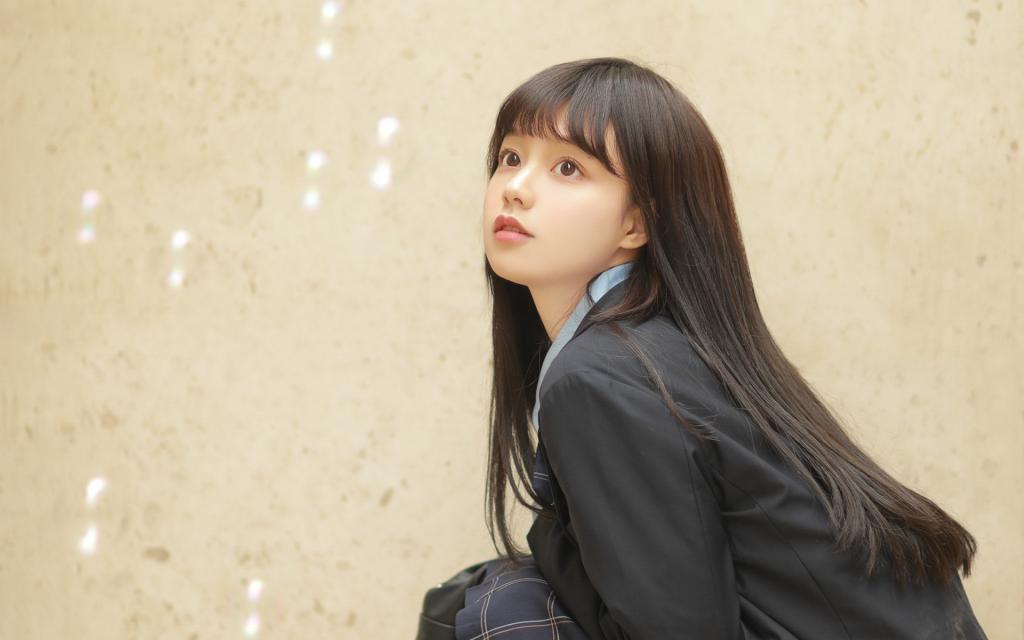 俏皮娇美校花女神迷人写真