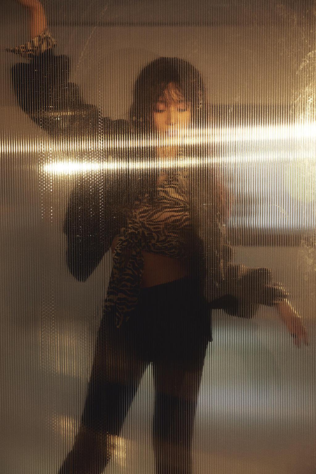 范冰冰时尚封面最新湿发造型