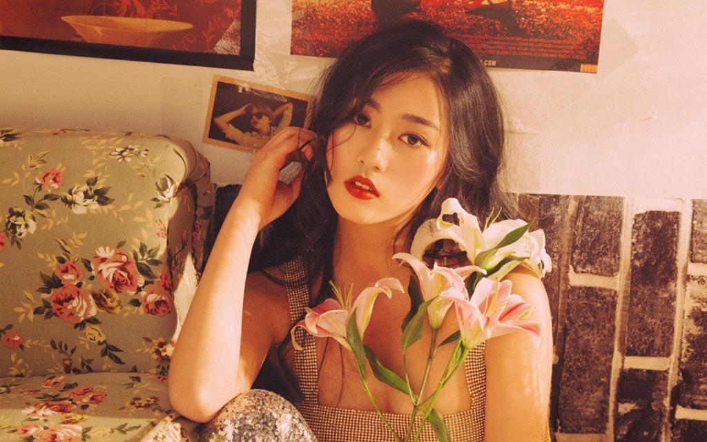 成熟性感美女唯美写真