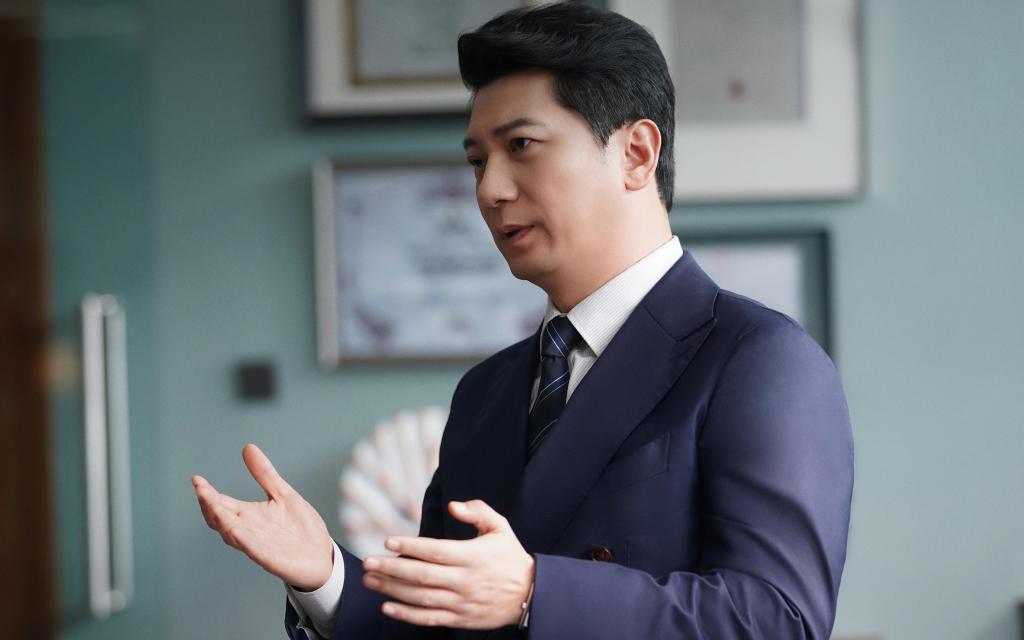 2019年都市爱情片《精英律师》最新唯美剧照