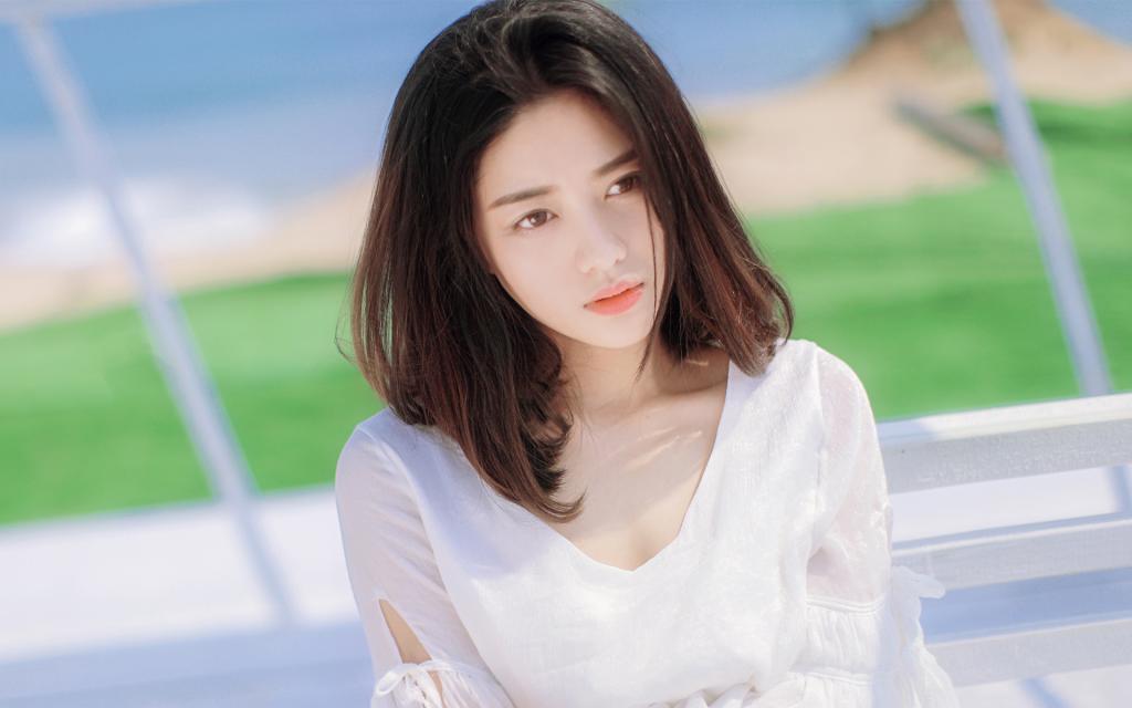 白富美美女户外