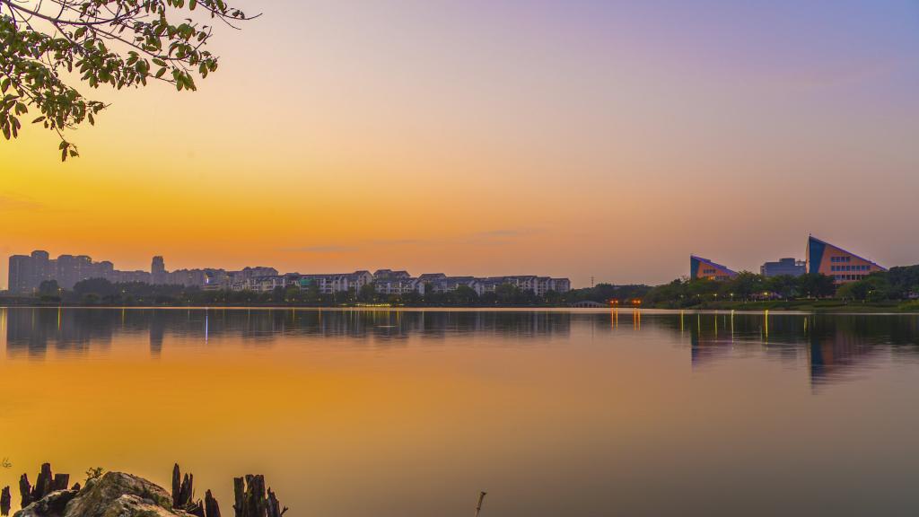 广东东莞松山湖风光