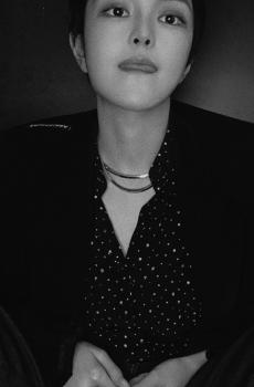 周扬青短发潇洒个性霸气迷人写真-2