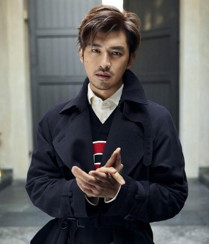 陈柏霖成熟杂志写真