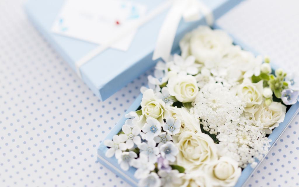 唯美的礼物装饰