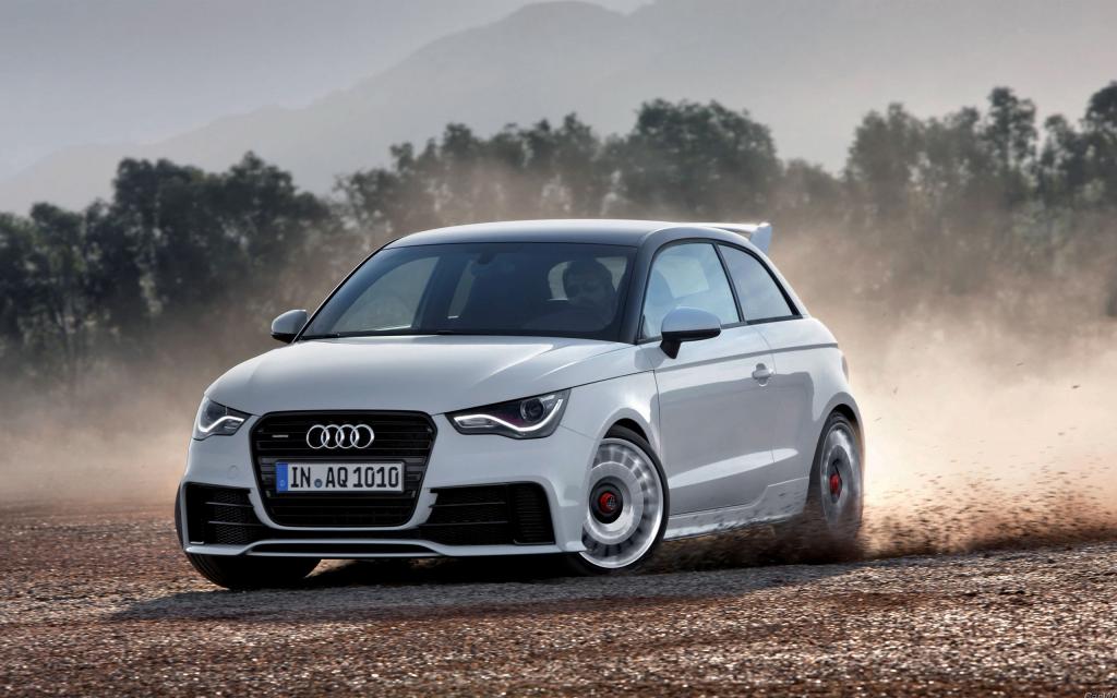 2013银色奥迪A1轿车图片