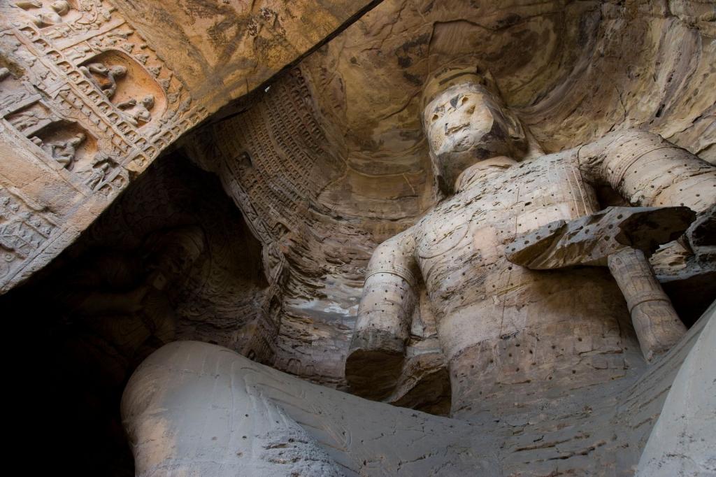 壮丽的山西大同云冈石窟图片