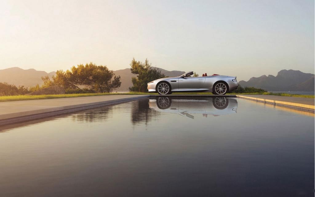 阿斯顿马丁DB9敞蓬跑车