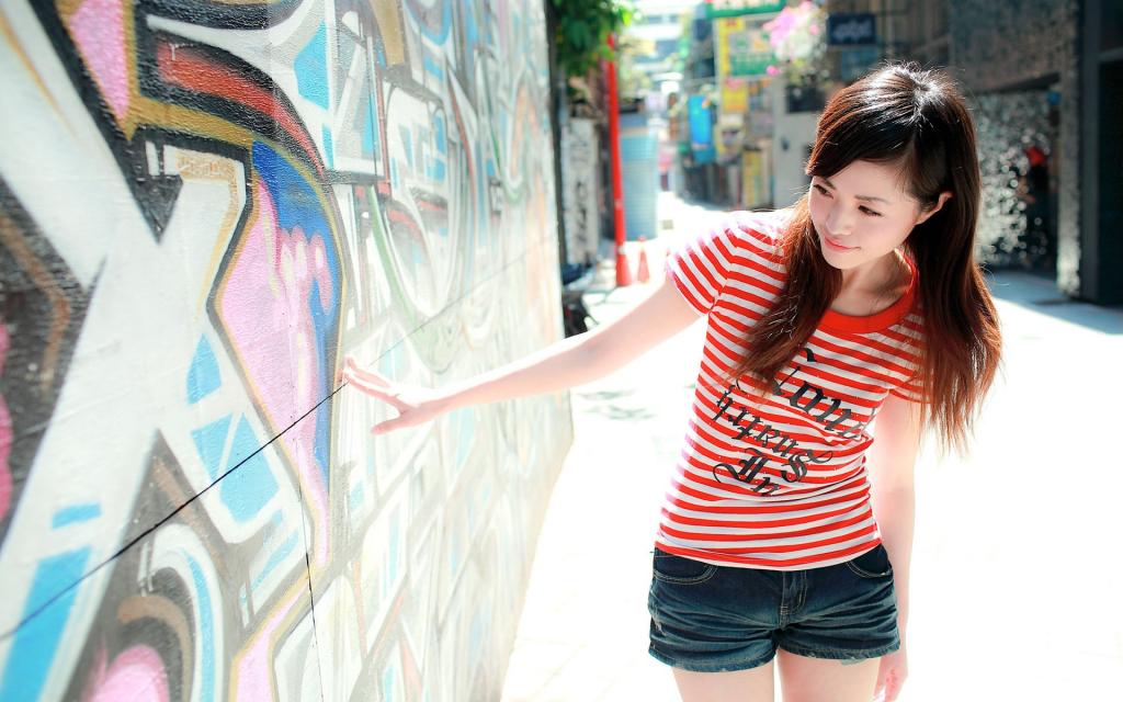 甜美个性女生街拍