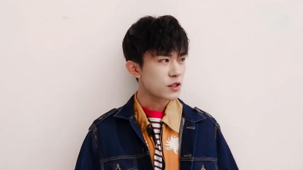 易烊千玺2020年前路遂心与你一路同行