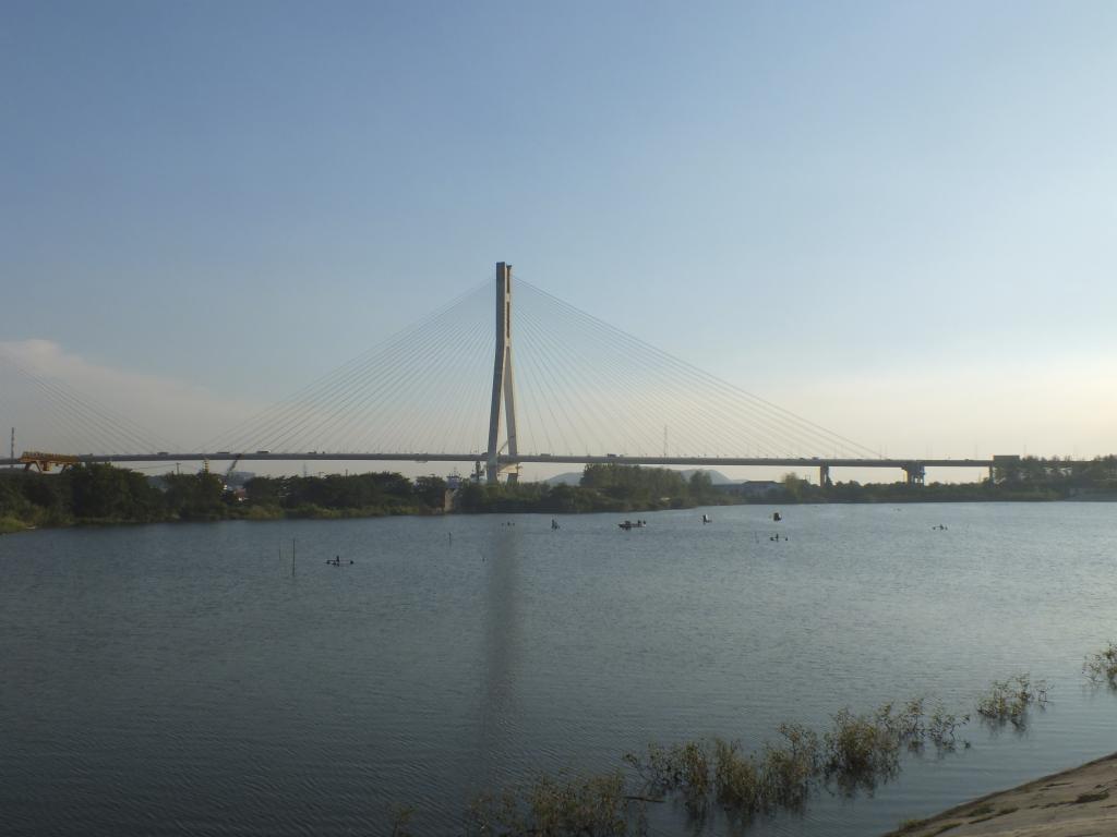 南京长江大桥拥有“争气桥”之称