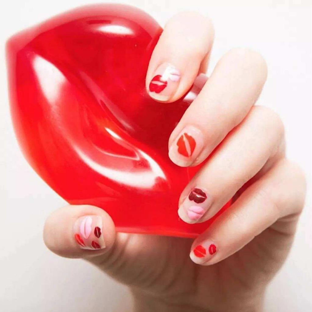 个性好看美甲图案