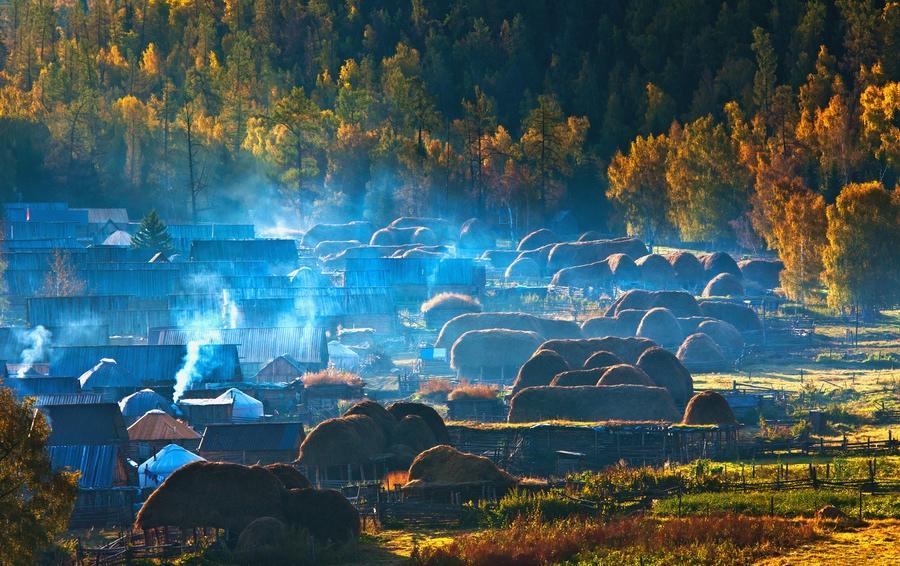 新疆白哈巴村秋天美景