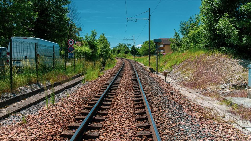 摄影下的轨道迷人意境写真