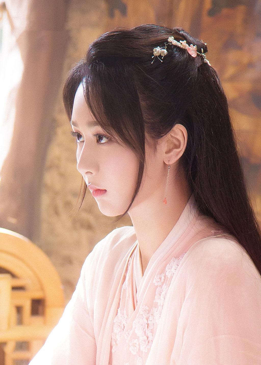 《香蜜沉沉烬如霜》最新CP海报