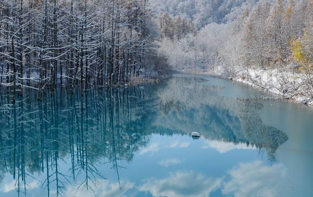 九寨沟白皑皑的唯美雪景