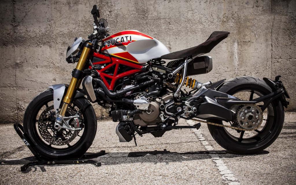 杜卡迪怪兽1200匹改装摩托车