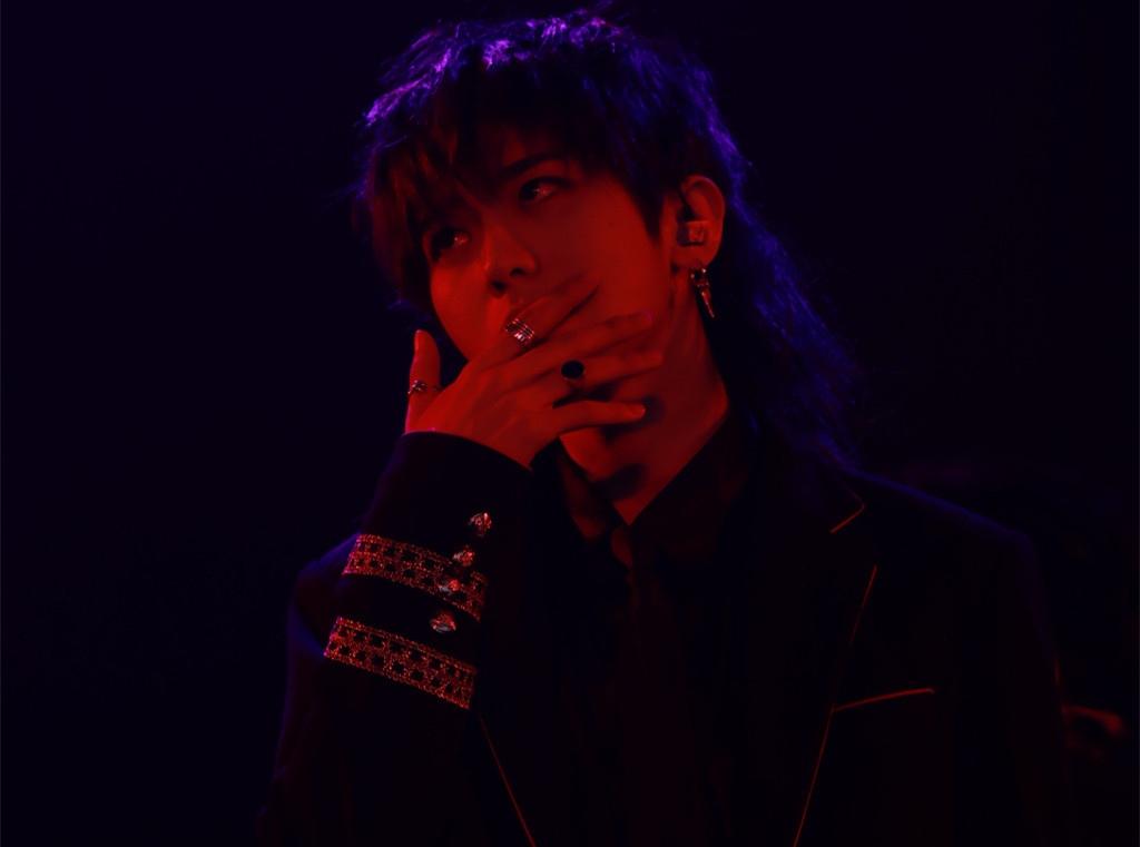 性感与帅气的化身蔡徐坤